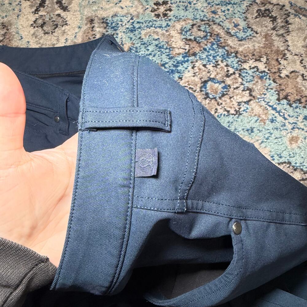 Lululemon Mens ABC Pant - Picture 3 of 5